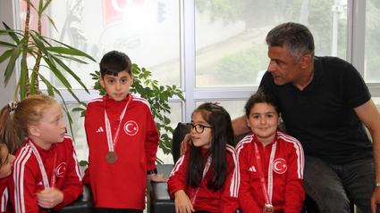 Karate sporcularından Yağlıdere Belediye Başkanı İbaş'a ziyaret