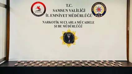 Samsun'da uyuşturucu operasyonunda 2 bin 300 sentetik ecza ele geçirildi