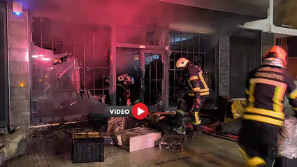 AVM Deposundaki Yangın Korkuttu
