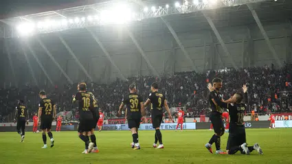 Sezonun En Erken Golünü Samudio Attı