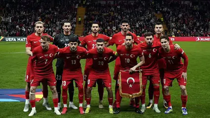 Tahtasız: 85 Milyonun Yüreği Sahada