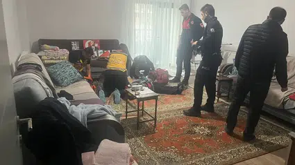 Emekli Astsubay Evinde Ölü Bulundu