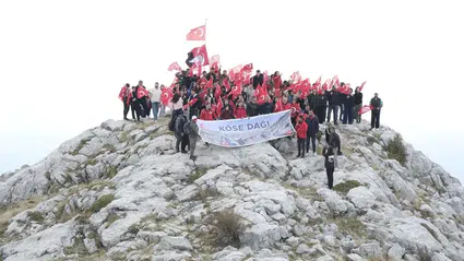 Kösedağ Zirvesi’ne Cumhuriyet Yürüyüşü