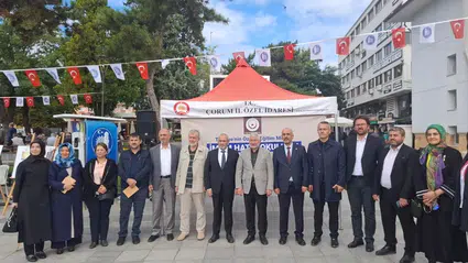 Gençler Kitap Okumanın Önemine Dikkat Çekti