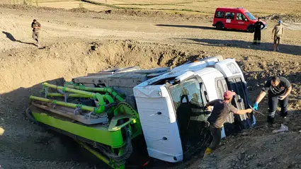 Beton Pompası Devrildi: 1 Yaralı