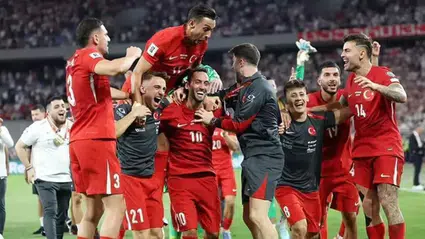 Tahtasız: Çılgın Türkler Geliyor!