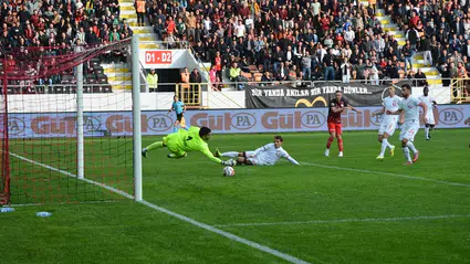 Maçın En İyisi Kaleci Oldu