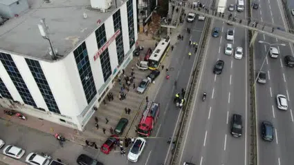 Çekmeköy’de otobüs durağa daldı: 1 kişi hayatını kaybetti