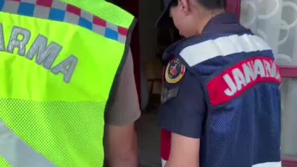 Düzce’de eve düzenlenen operasyonda uyuşturucu imalathanesi ortaya çıkarıldı