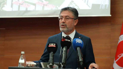 Tarım ve Orman Bakanı Yumaklı: "Teknolojiyi bir kalkan olarak kullanmak zorundayız"