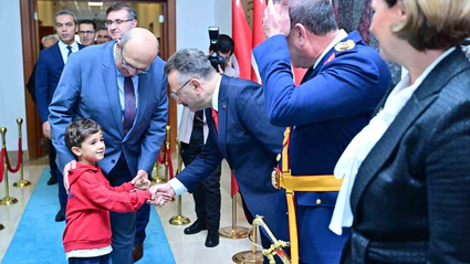 Vali Hüseyin Aksoy, 29 Ekim Cumhuriyet Bayramı tebriklerini kabul etti