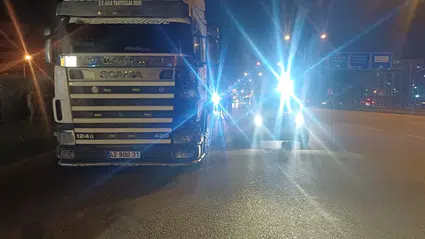 TIR’ın Çarptığı Kadın Hayatını Kaybetti