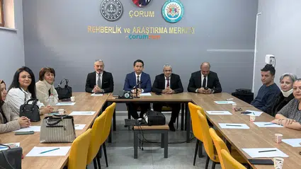 Velilere Teknoloji ve Zorbalığına Karşı Eğitim