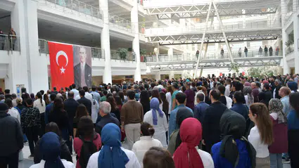 Hastanede Ata’ya Saygı