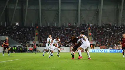 14 maçımızda yalnızca bir kırmızı kart çıktı