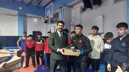 Sungurlu'daki Sporculara Moral Ziyareti