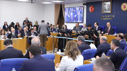 ‘Besici Yem Alamazken, Birileri Çuval Çuval Para Götürüyor’