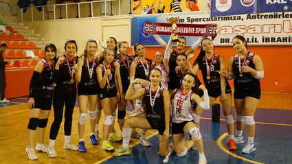 Sekizinci Kez Birinci Oldular