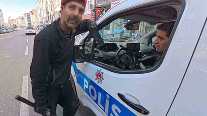 Polis uyarıya geldi, "ahtım var, benzin döküp yakacağım" dedi