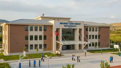 Bayat’ta Eğitimde Modern Dönüşüm