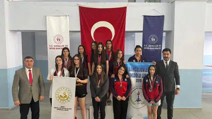 Okul Sporları Gençler Yüzme Müsabakaları Tamamlandı