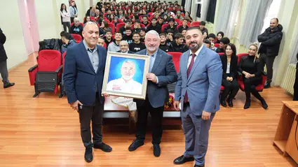 Başkan Aşgın Gençlerin Konuğu