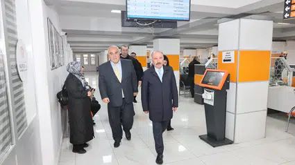 Nüfus Personeline Memnuniyet Övgüsü