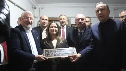 İrem Karaoğlu’nun Kliniği Hizmete Girdi