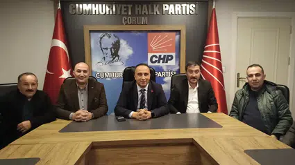 Muhtarlardan CHP’ye Kutlama Ziyareti