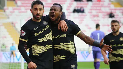 Eze’den Peş Peşe Goller