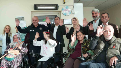 Engellilere anlamlı hediye