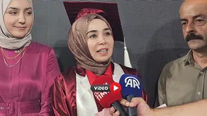 44 Yaşında Birincilikle Mezun Oldu