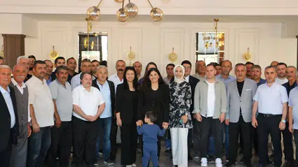 Emine Karataş Yıldız İçin Veda Yemeği