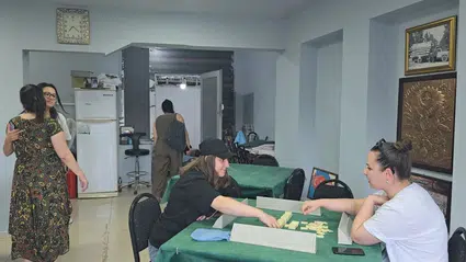 Karabük'te kıraathane işleten çift, dükkanlarını bir akşamlığına kadınlara tahsis etti