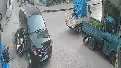 Ordu'da motosiklet ile panelvanın çarpıştığı kazada 2 kişi yaralandı