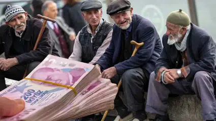 Emeklilere geri ödemesiz 11 bin TL fırsatı! Başvuru için son saatler