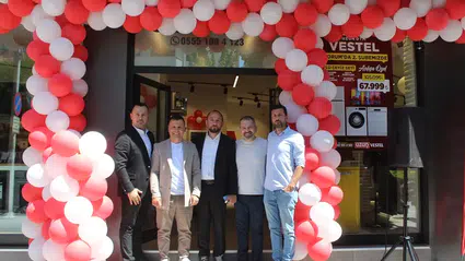 Uzun DTM, İkinci Mağazasını İnönü Caddesi’nde Açtı