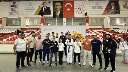 Çorum Taekwondo Takımı Beş Madalya İle Döndü