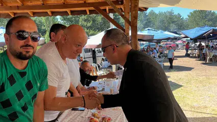 CHP’liler Kızılpınar Köyündeki Fasulye Şenliğine Katıldı