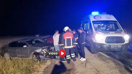 İki Otomobil Çarpıştı: 4 Yaralı