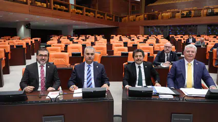 Ahlatcı'dan Çiftçilere Müjde