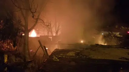 İki Ev, İki Garaj ve Bir Ahır Kül Oldu