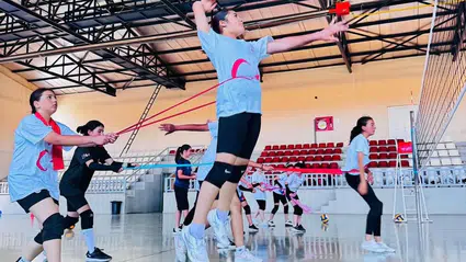Alaca'da GSB Yaz Spor Okulları Voleybol Antrenmanları Başladı
