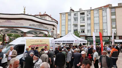 Ulu Cami’de Aşure İkramı