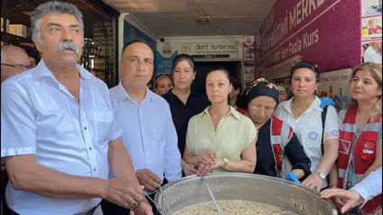 CHP’den Aşure İkramı
