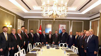 Bayat’a Yüzme Havuzu ve Yeni Salonlar Yapılacak