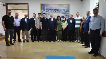 Trabzon'da dereceye giren LGS öğrencileri altınla ödüllendirildi