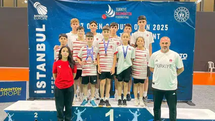 Çorum'un Badminton Takımı, İstanbul'da Düzenlenen Şampiyonada Madalya Kazandı!