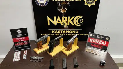 Kastamonu'da uyuşturucu operasyonunda yakalanan 2 zanlı tutuklandı