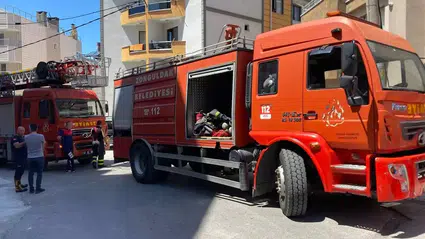 Zonguldak'ta bir apartmanın giriş katında meydana gelen patlamada hasar oluştu
